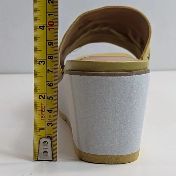 New NYDJ Womens Rory Honey Gold Nubuck Peep-Toe Platform Wedge Sandals Size 8.5 - Picture 10 of 11